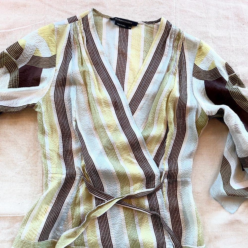 BCBG Silk multi color stripe kimono style wrap - Picture 3 of 8